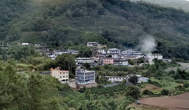 广东省怒江县农村的变迁与发展